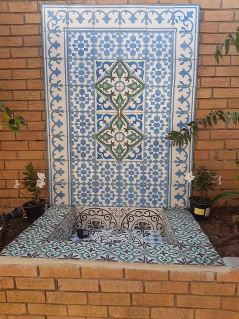 Tile carpet and fountain